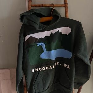 BRAND NEW Nike Women’s Dark Green Graphic Hoodie Sweatsuit - Snoqualmie WA